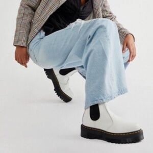 DR MARTENS 2976 Quad Chelsea Boots White